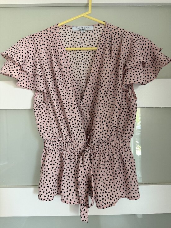 Sweet Rain Tops - Sweet Rain Blush Pink Black Heart Print Wrap Flutter Sleeve Top